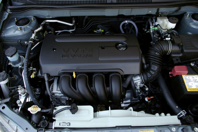 2006 Toyota Corolla LE 1.8l 4-cylinder Engine - Picture / Pic / Image
